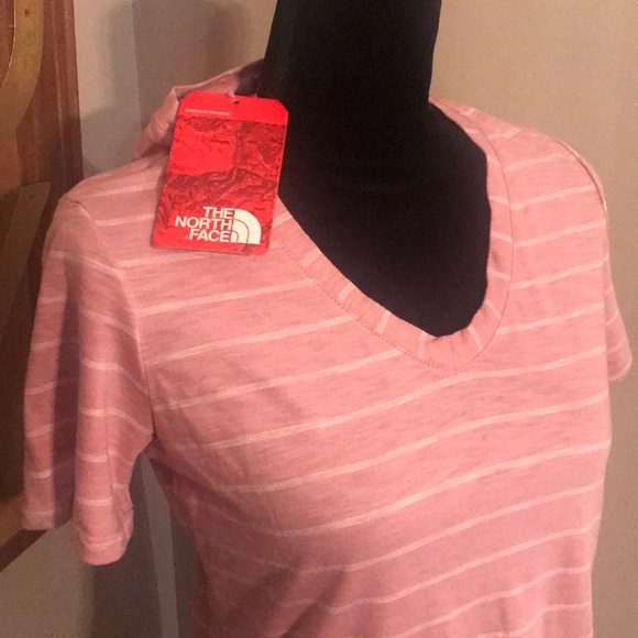 NWT The North Face Sand Scape Tee in Pink!! - Picture 2 of 3